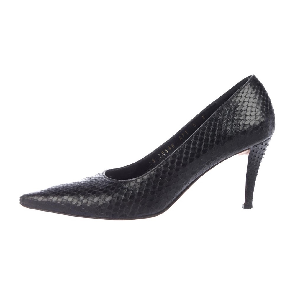 Salvatore Ferragamo pointed-toe pumps Size 6